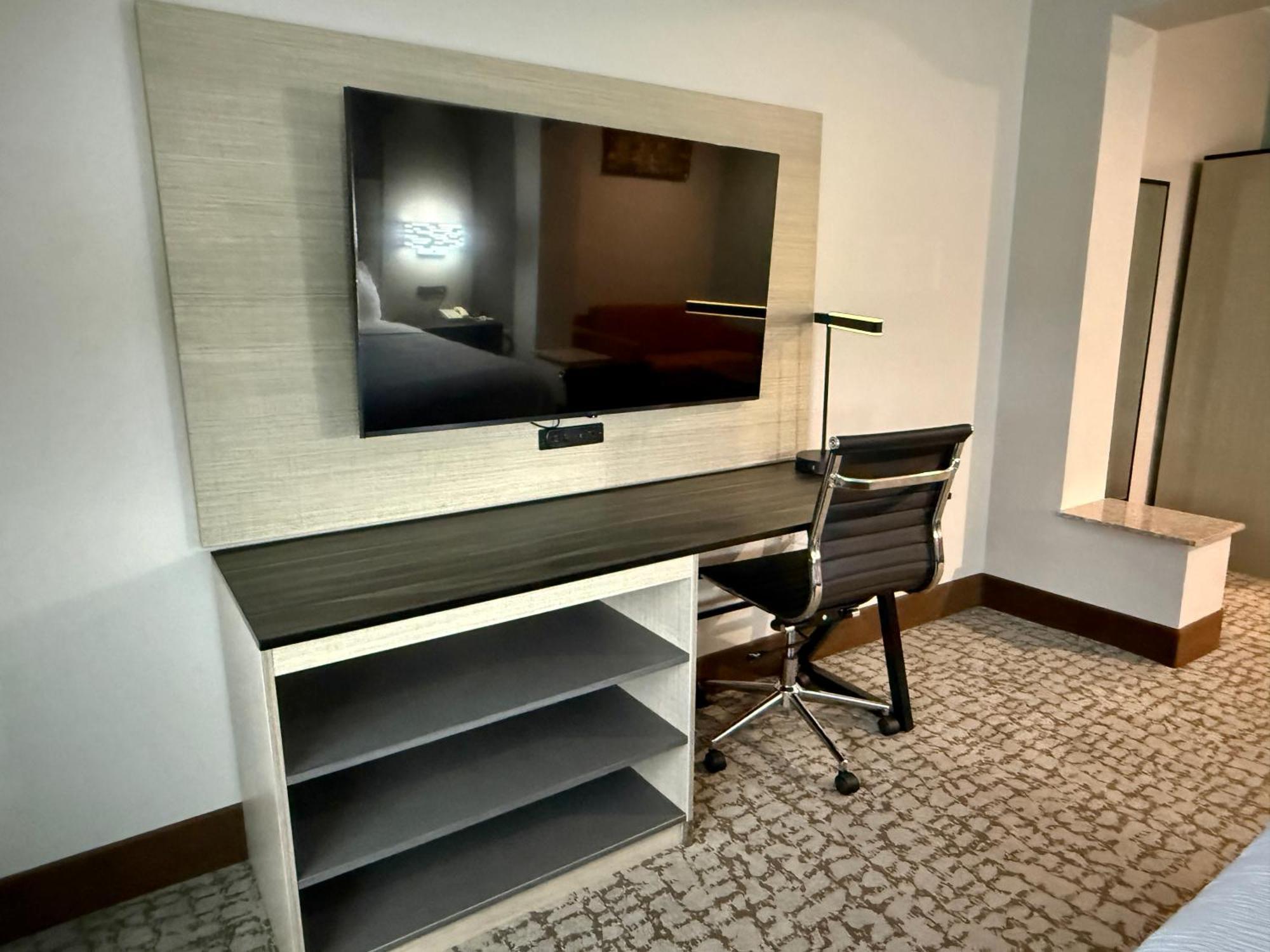 Baymont By Wyndham Texas City Esterno foto