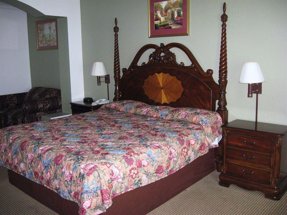 Baymont By Wyndham Texas City Esterno foto